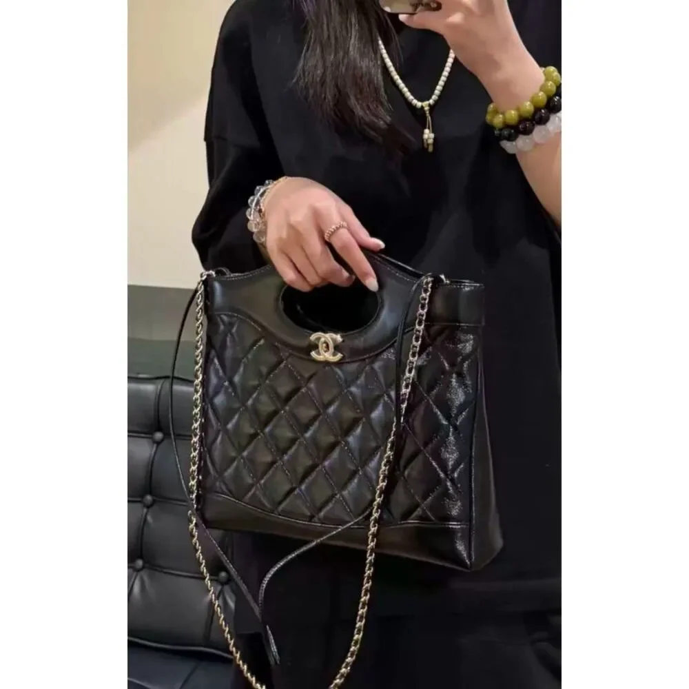 CHANEL brand color